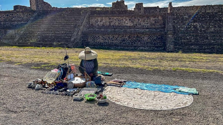 Teotihuacan Pyramids: Guided Tour with Entry Ticket Included - Sun and Moon Pyramids: The Awe is Real, Even Without Numbers