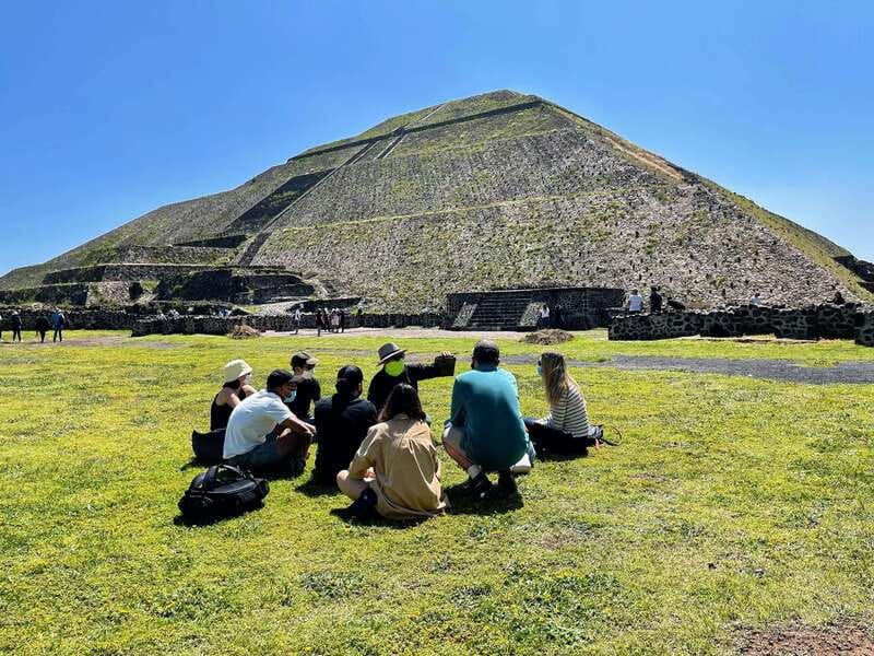 Teotihuacan Pyramids & lunch at my Grandma's house - Key highlights you will actually remember