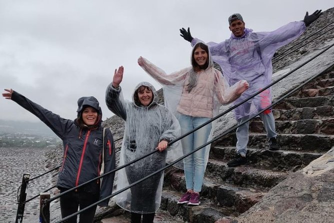 Teotihuacan Pyramids Tour, small group in Van, from Mexico City - Alameda Central at the end: a smart place to regroup