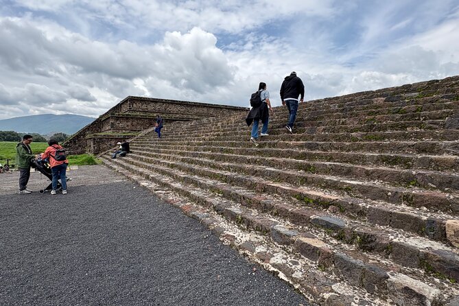 Teotihuacan Pyramids VIP Tour without Commercial Stops - Cost and value: what you’re really paying for at $59.61