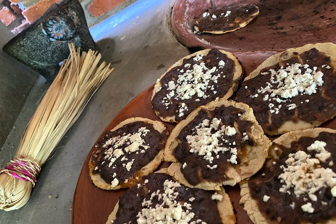 The Real Traditional Oaxaca culinary Cooking experience - Mole Lessons That Actually Make Sense: Tasting to Choosing