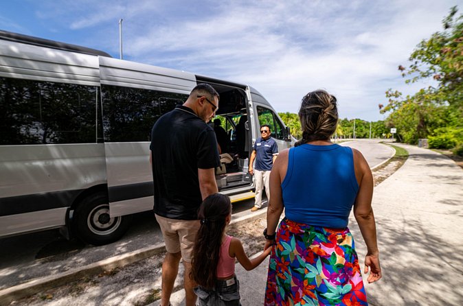 Transporte Privado del aeropuerto de Cancún a Cancún o Riviera - Departure Day The Hotel Lobby Pickup: Be Ready, Then Go