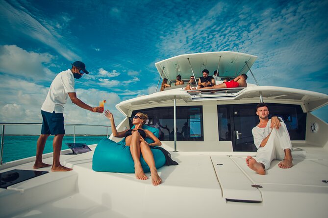 Tulum: Leopard 51′ Yacht with Gourmet Dining & Water Toys - The 4-Hour Flow: How the Day Typically Unfolds