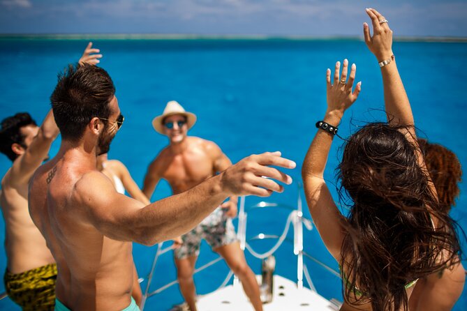 Tulum Luxury Escape – 4h All Inclusive on 43' Private Yacht - Price and Value for Up to 8, Plus the Fees You Should Expect