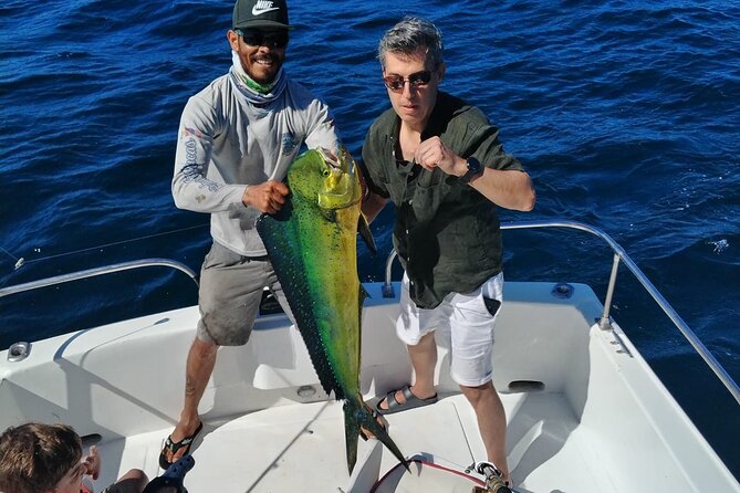 Ultimate Fishing Experience in Cabo - Bonus wildlife spotting: whales, turtles, dolphins, and sea lions