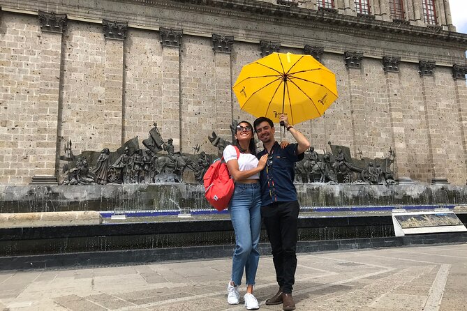 Walk Guadalajara! - Plaza Fundadores: foundations of the city in a compact stop