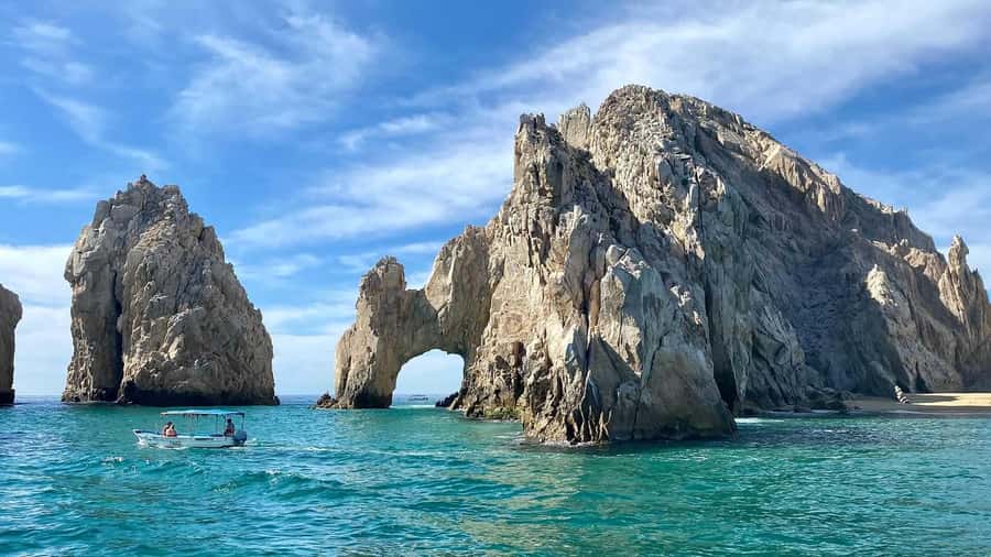 Whale Watching, Cabo San Lucas Arch, and a Trip to Playa del Amor - Humpback whale watching: how to time your expectations