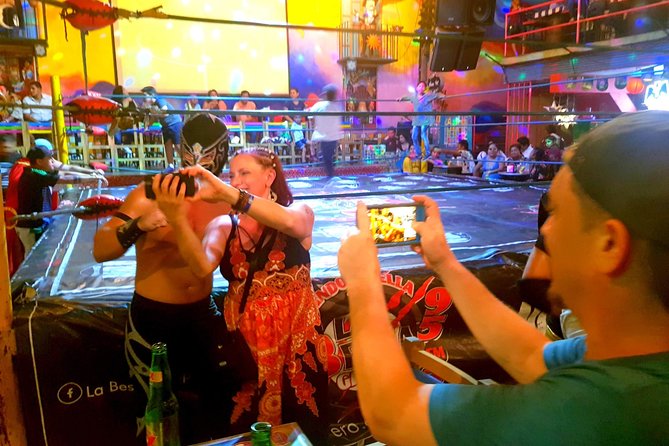 Wrestling SHOW TACOS & TEQUILA TASTING - Tacos Los Tarascos at Universidad: the second bite after the show