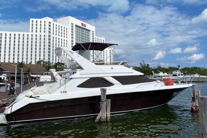 Yacht 48ft Rental in Cancun for up to 15 people - What’s Included on Board, and How That Impacts Your Budget