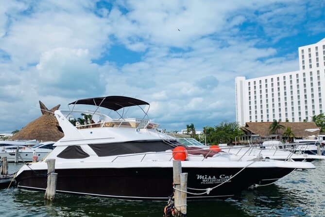 Yacht 48ft Rental in Cancun for up to 15 people - Timing Tips for a Better Day on the Water