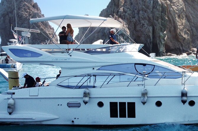 Yacht Azimut for rent in Cabo San Lucas - Stop 1: The Cabo San Lucas Arch for photos and choosing your viewpoint